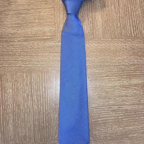 Salvatore Ferragamo Blue Silk Tie with Gift Box - Picture 4 of 10